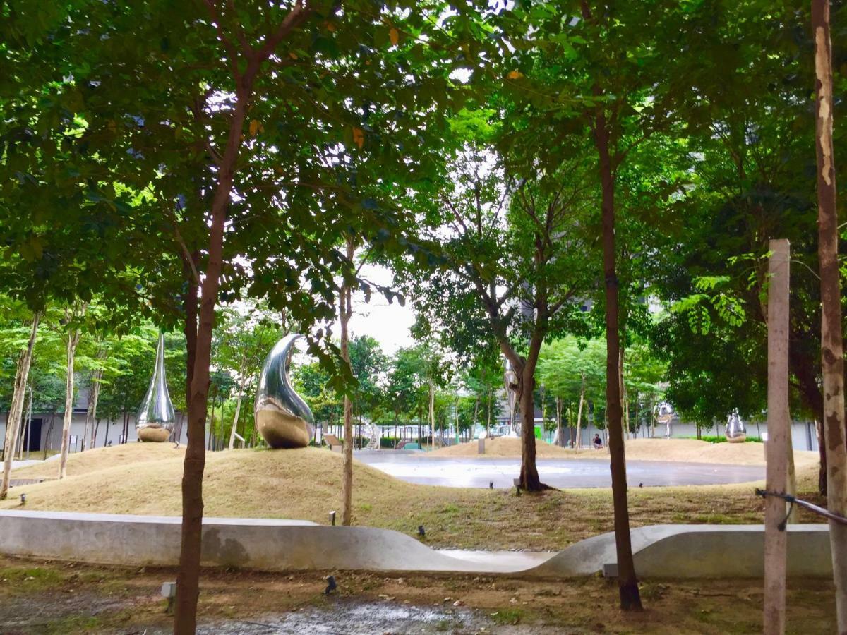 Appartamento Splendid Duplex@ Sunway And Petaling Jaya Esterno foto